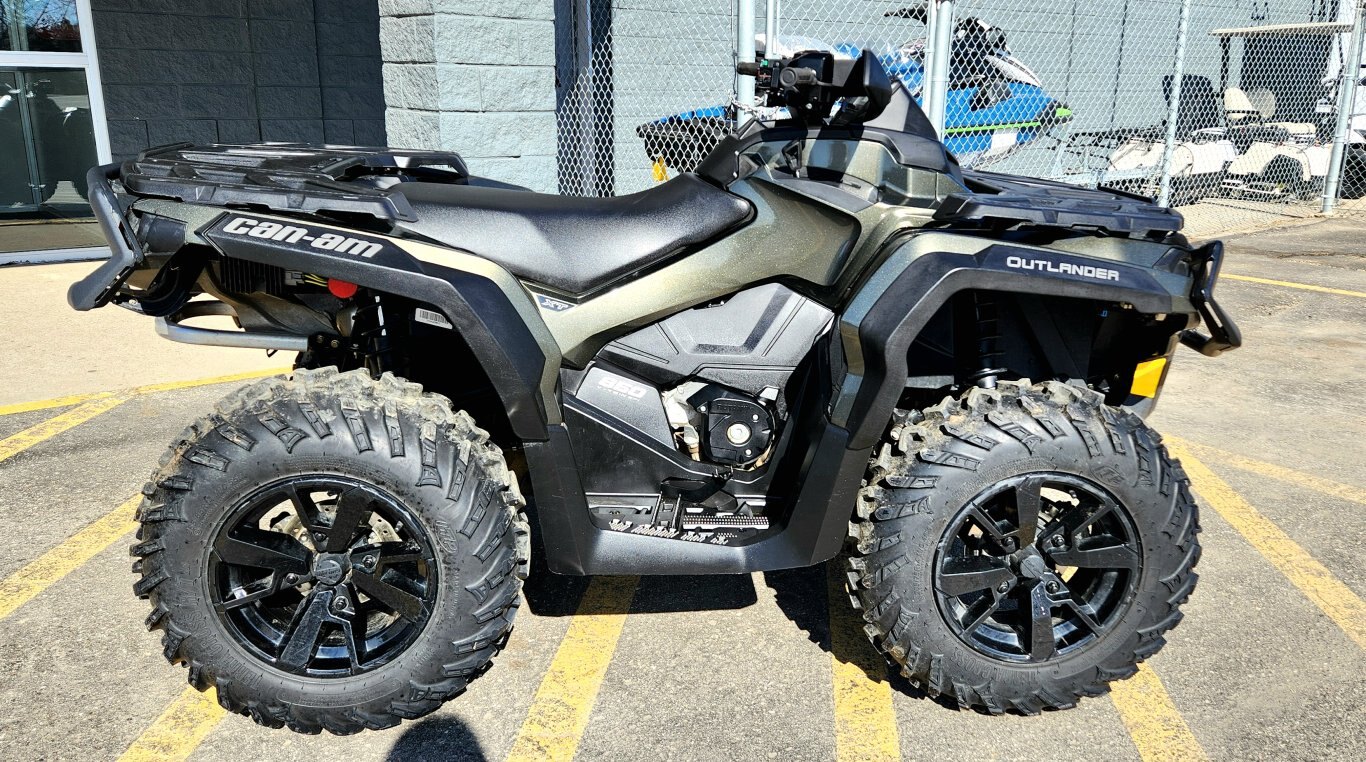 2022 CAN-AM 850