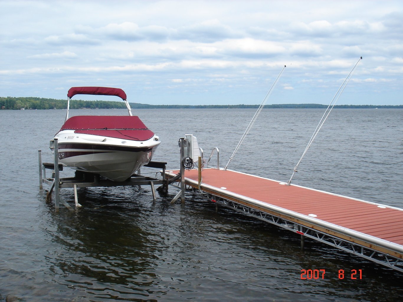 R & J Machine Boat Lifts