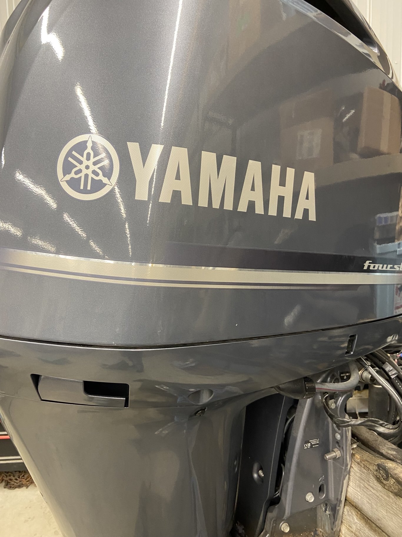 Yamaha F250XB