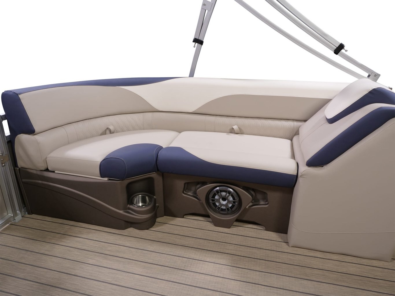 Legend Boats Q Series Lounge Plus Sport Pro