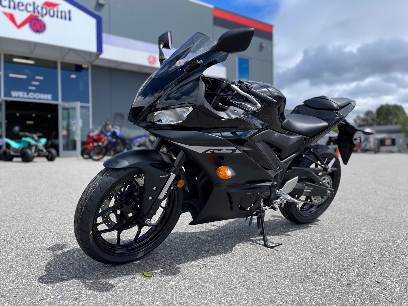 2024 Yamaha R3